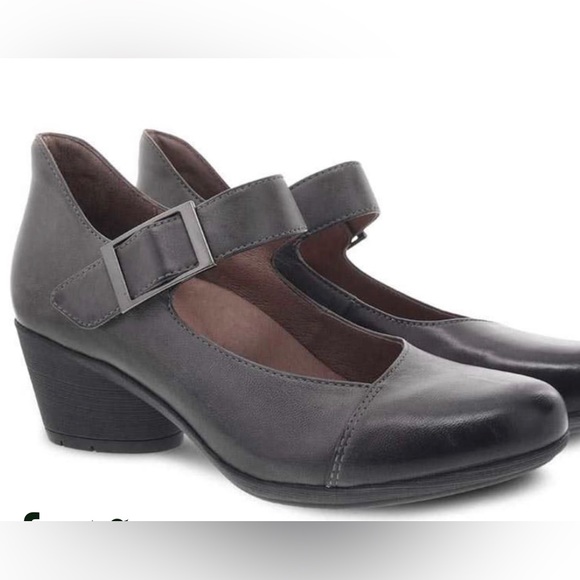 dansko roxanne pump